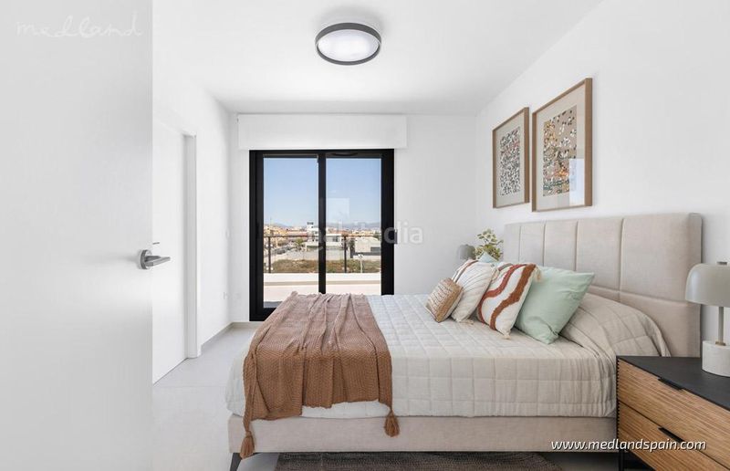 Foto a6f83e53-9ab8-4f7b-9a3d-17d294885922. Casa adossada amb piscina a Rafal