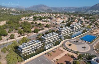 Piccolo appartamento in El Tossal-Bello Horizonte. Apartamentos en planta baja con 3 dormitorios, jardín privado y
