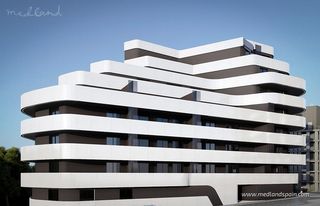 Apartamento en Pueblo. Áticos de 2 dormitorios con grandes terrazas, a 400 m de la play