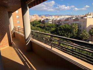 Location Appartement  N/a. Amplio piso en avenida federico garcia lorca