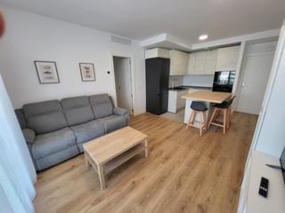 Location Appartement  Calle árbol del caucho. Piso de estreno en la vega de aca