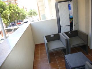 Lloguer Pis  Calle argelia. Preferiblemente sanitarios
