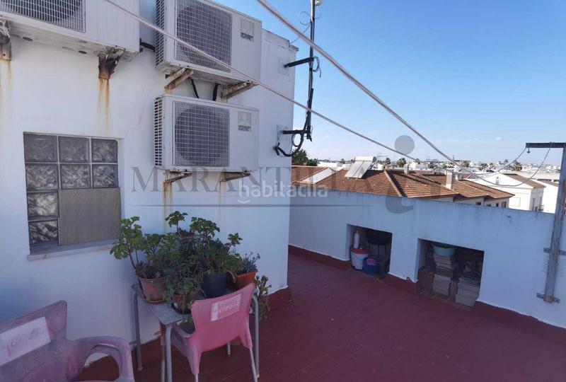 Foto 5f676769-12fd-4a3b-aebe-a4b0269d948d. Casa con parcheggio in Lepe