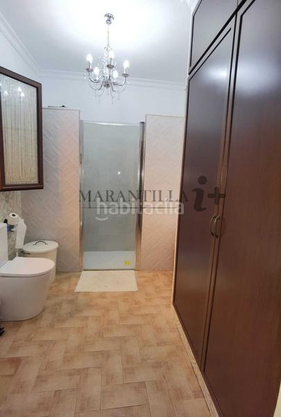 Foto b7e76700-a825-4a59-939c-ee0b0fdb903b. Casa con parcheggio in Lepe