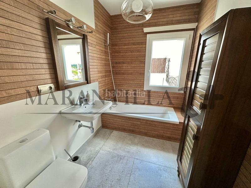 Foto 6966b2f6-4a44-4535-ab64-4a4e45878481. Xalet amb aparcament piscina a Lepe