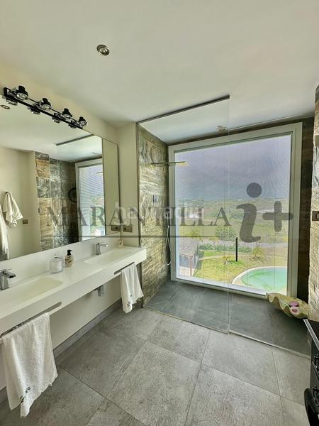 Foto 77fa11af-4b9d-4505-8e9b-3c955985fbec. Xalet amb aparcament piscina a Lepe