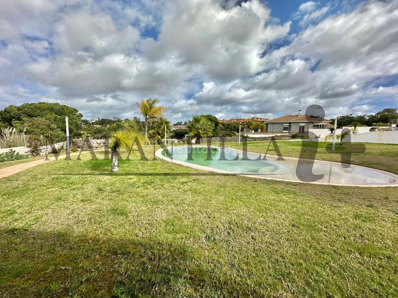 Foto cb4e5281-9acf-4d81-96c1-5a1e62341194. Xalet amb aparcament piscina a Lepe