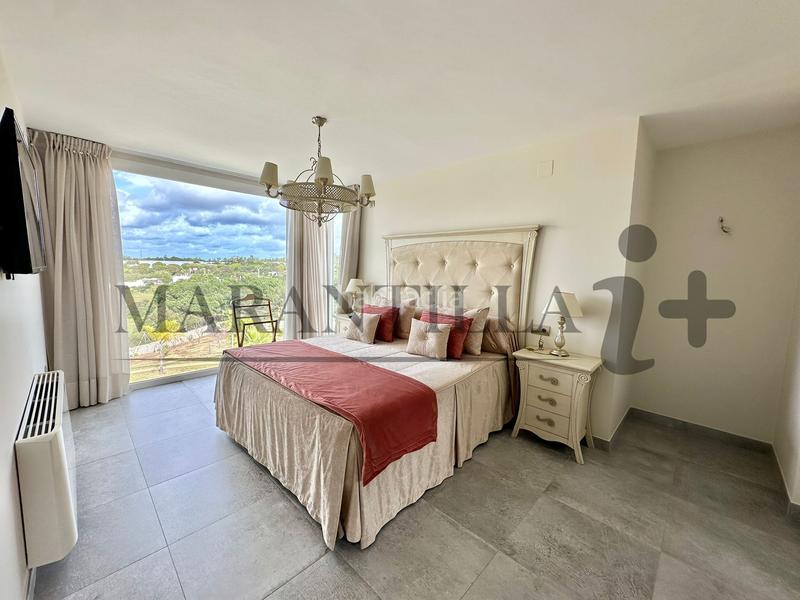 Foto cb564474-3be6-45dd-9c57-9c50c8fbfd74. Xalet amb aparcament piscina a Lepe