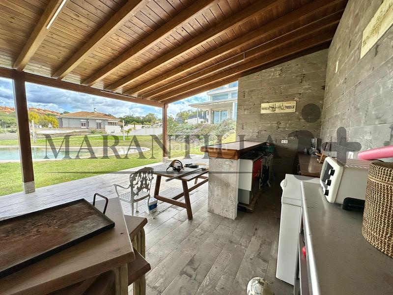 Foto d374c393-7644-45a0-ac57-5645cdca1c1f. Xalet amb aparcament piscina a Lepe