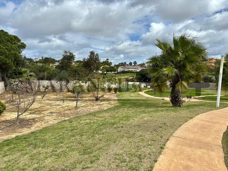 Foto dd0fed18-dae7-418f-a861-75a2dd1bff26. Xalet amb aparcament piscina a Lepe