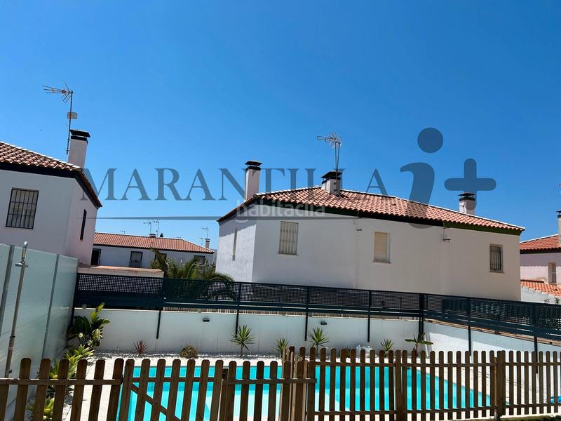 Foto 6e2f8b8c-d7bb-4139-a6da-103295aa48e8. Chalet avec parking piscine dans Urbasur Islantilla