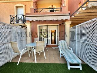 Casa a Islantilla Golf. **tríplex en venta en el campo de golf**