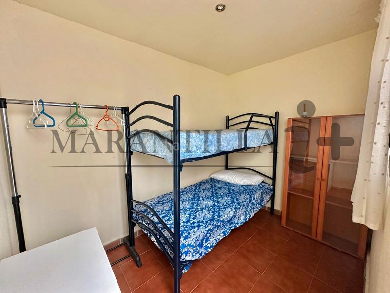 Foto f64956c5-dbd6-444b-92ed-ed3df05fae28. Casa a schiera con parcheggio in Urbasur Islantilla