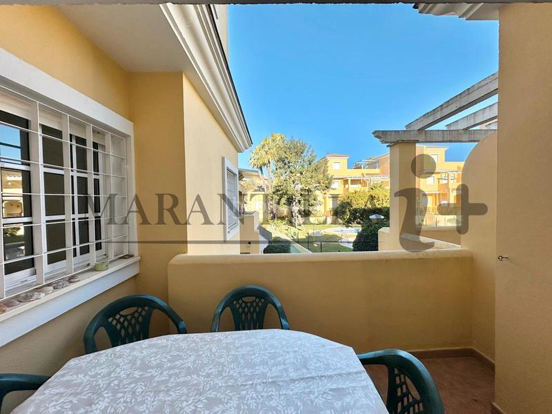 Foto ea770f0c-ceba-4900-bee9-98fa72514213. Apartamento apartamneto en venta en el campo de golf. en Islantilla