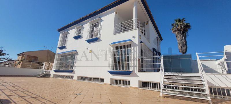 Foto 0697c469-7b80-404a-b82a-e45c880db288. Chalet  en venta en Urbasur. en Urbasur Islantilla