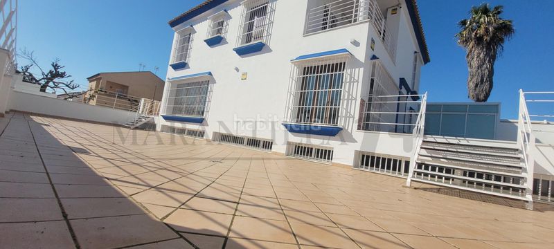 Foto 236ac5fe-4cc6-44c2-bd52-203c15371113. Chalet  en venta en Urbasur. en Urbasur Islantilla