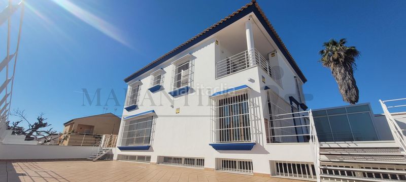 Foto 268c8cf7-de70-42ec-b43b-a41fdb400601. Chalet  en venta en Urbasur. en Urbasur Islantilla