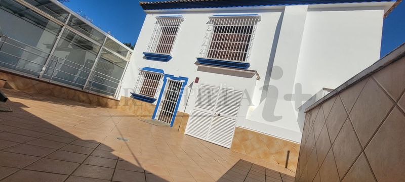 Foto 31ba4f34-c51a-4be2-8d0c-83e1a8da893b. Chalet  en venta en Urbasur. en Urbasur Islantilla