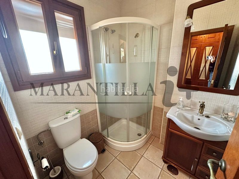 Foto d203d595-59c4-40e0-b474-8b2e9d5d1df2. Xalet amb calefacció aparcament piscina a Lepe