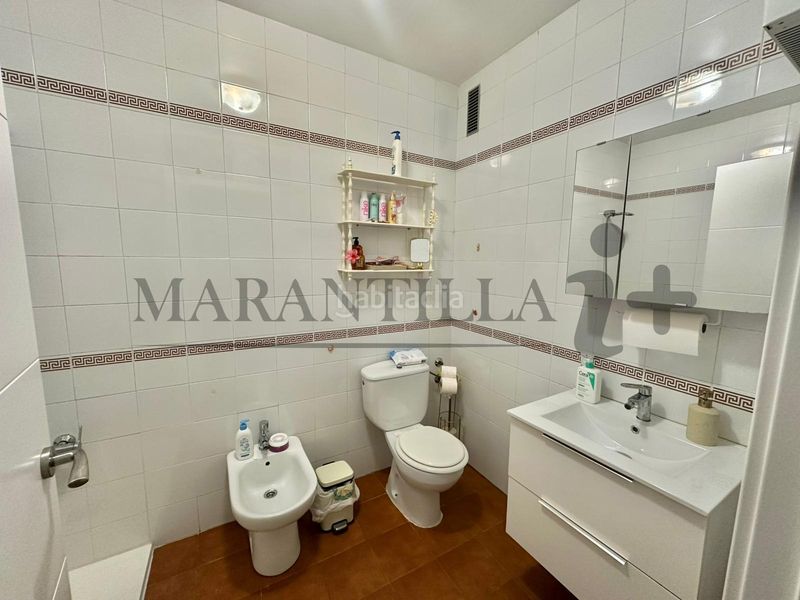 Foto 54e7dddb-eab4-4369-9c39-98403669a009. Casa adossada a Lepe