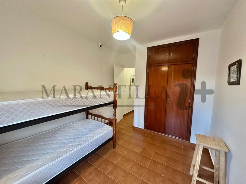Foto f490ce4a-47ae-4bb8-938a-5842d330f924. Casa adossada a Lepe