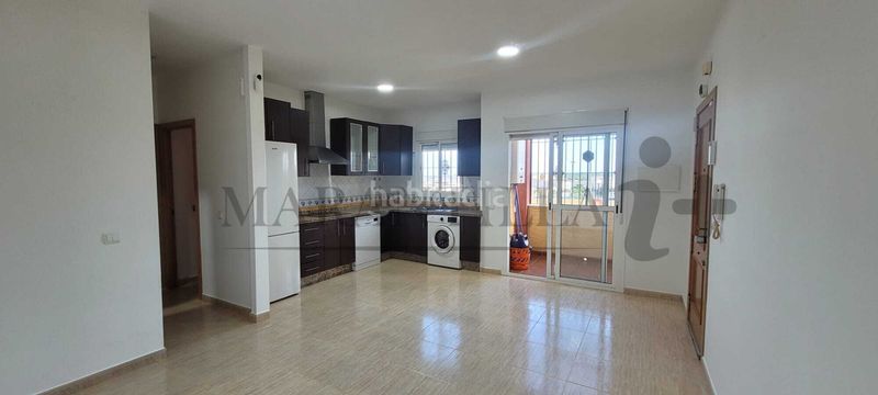 Foto 409333fa-3b51-4289-854a-a7190b7630df. Pis amb aparcament a Lepe