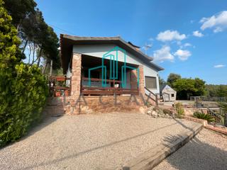 Casa  Carrer font de l'alzinella. Tu paraso en riells del fai: tranquilidad y naturaleza a tu alc
