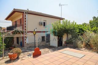 Casa  Carrer de les garrigues. tu futuro hogar te espera en lli d'amunt!