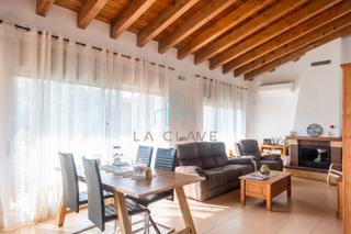Casa  Urbanitzacio can pla. Casa a 4 vientos en gualba
