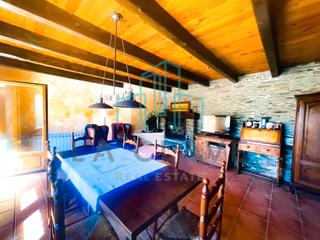 Casa a Carrer unica-lladrós 95. Encanto pirenaico con vistas espectaculares en lladros