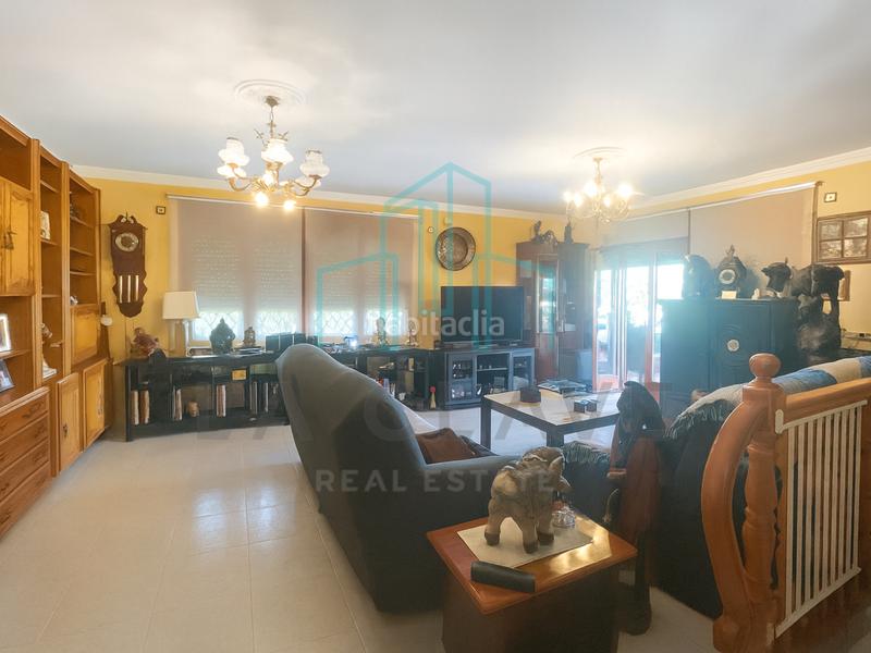 Foto 6e6df1cc-942d-4f07-a557-6de9fd25e1db. Casa con camino riscaldamento parcheggio piscina in Bigues i Riells del Fai