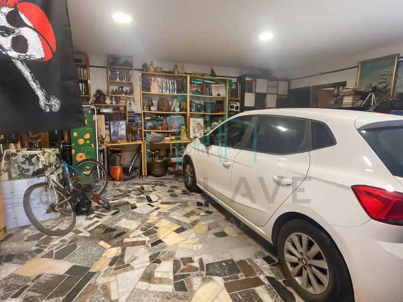 Foto cd984da2-a386-4156-8c3b-8a3b1e35e01a. Casa con camino riscaldamento parcheggio piscina in Bigues i Riells del Fai