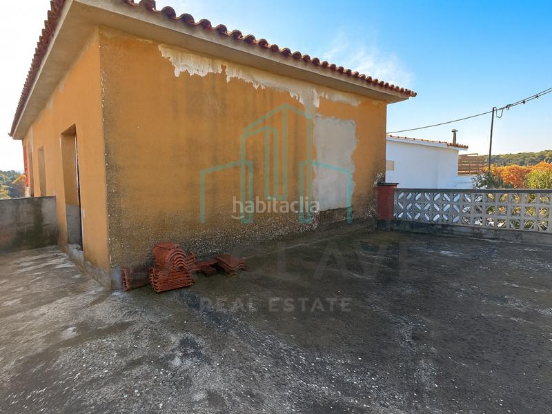 Foto 42f5b900-2213-424e-b14d-0c66b11325c1. Maison jumelée avec cheminée parking dans Lliçà d´Amunt