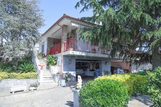 Maison à Lliçà d´Amunt. Casa reformada con jardín, terraza y garaje para varios vehículo