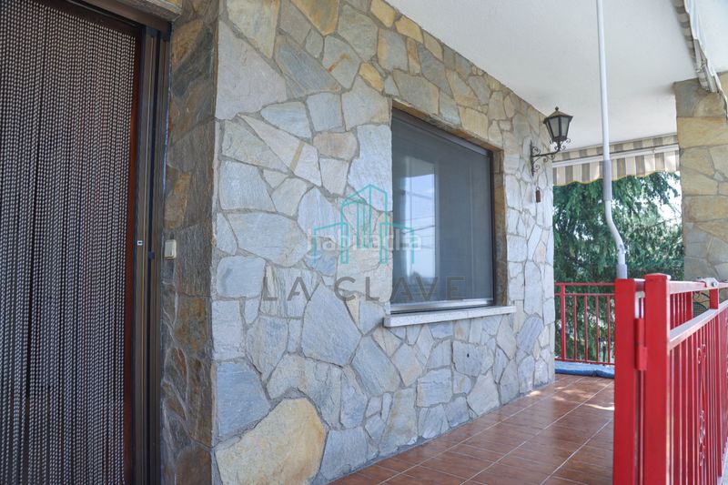 Foto 50c1fdd0-8c24-49e9-8646-7040bbf94ac3. Casa amb xemeneia calefacció aparcament a Lliçà d´Amunt