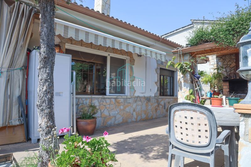Foto 98a74d67-cace-4ca4-8f9e-7c92df74f1a9. Casa amb xemeneia calefacció aparcament a Lliçà d´Amunt