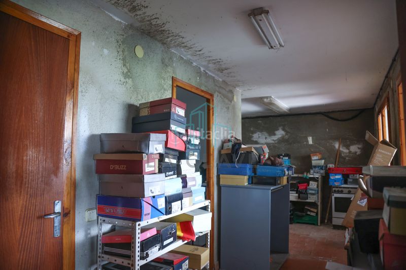 Foto adbd21b3-2019-421c-a12b-c71d9e980676. Casa amb xemeneia calefacció aparcament a Lliçà d´Amunt