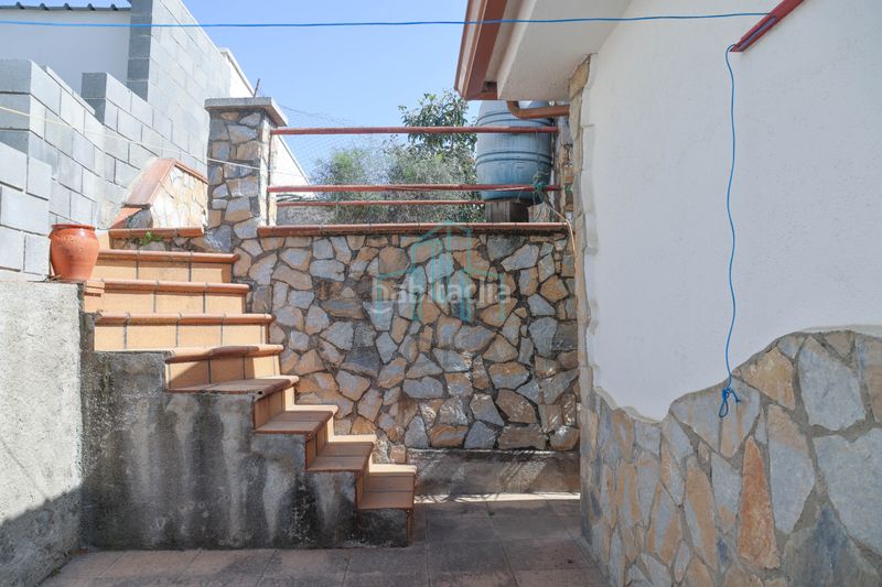 Foto c020752d-373c-4d4d-b81e-d80b88cc5ab2. Casa amb xemeneia calefacció aparcament a Lliçà d´Amunt