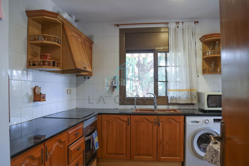 Foto c59a8363-c8bd-410f-93f3-9030661ee0fb. Casa amb xemeneia calefacció aparcament a Lliçà d´Amunt