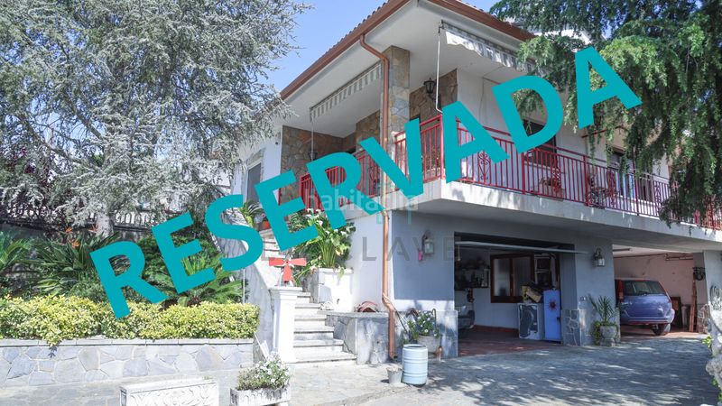 Foto c6f97c62-4f37-4e86-9e73-64fed2346ab2. Casa amb xemeneia calefacció aparcament a Lliçà d´Amunt