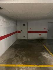 Aparcament cotxe a Carrer de valeri saleta 28