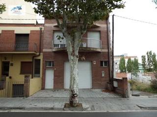 Pis a Avenida canovelles 8. Venta piso en av canovelles 8  canovelles  barcelona