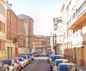 Appartement  Calle hm machado. Venta piso en león