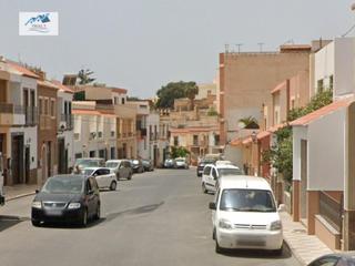 Pis  Calle belen. Venta de piso en adra almería