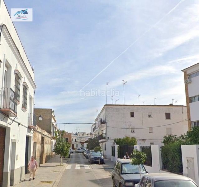 Foto d5a1fd24-34f4-4237-8128-803460128c35. Casa a Lora del Río