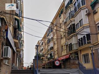 Appartement  Calle alcalde prospero castaño. Venta piso en san juan de aznalfarache sevilla