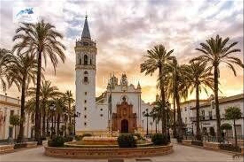 Foto 8069560c-4f36-4537-bb0d-0ed7cbfcbadd. Casa aparellada amb aparcament a Palma del Condado (La)