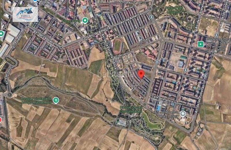 Foto 07eabc3e-acff-42cb-be6e-a790761150ff. Reihenhaus mit parking in Parla este Parla