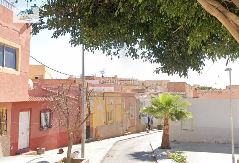 Foto ad036eb7-315d-4ac1-9985-e6c256da0c90. Casa a La Chanca - Pescadería Almería