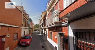 Casa adossada  Calle villaverde. Venta de casa en sevilla.